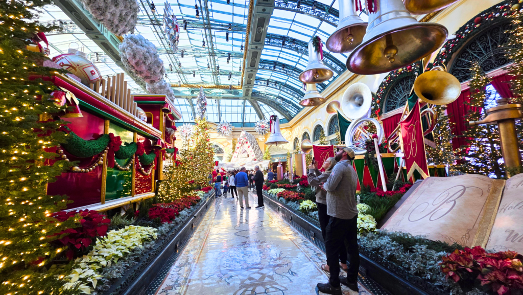 Bellagio Conservatory & Botanical Gardens Holiday